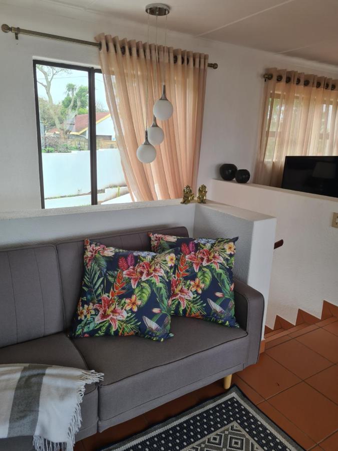Hotel Indaba Manor On 413 Owen Ellis Dr Port Edward Zewnętrze zdjęcie